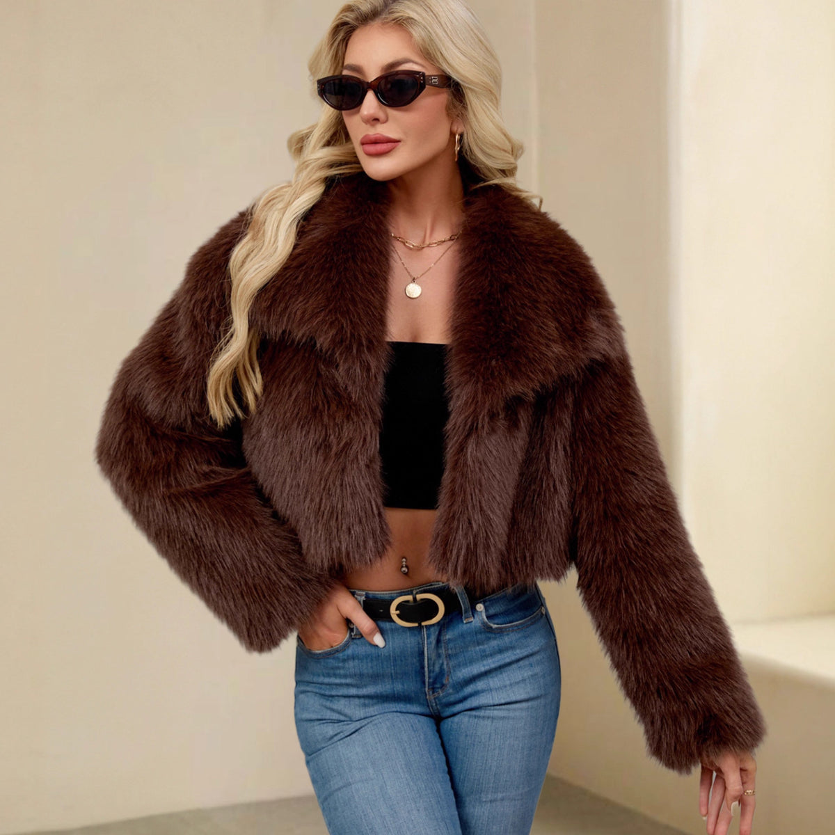 Maeve & Co Women's Faux Fur Jacket - Wide Collar Short Fur Coat with Pockets