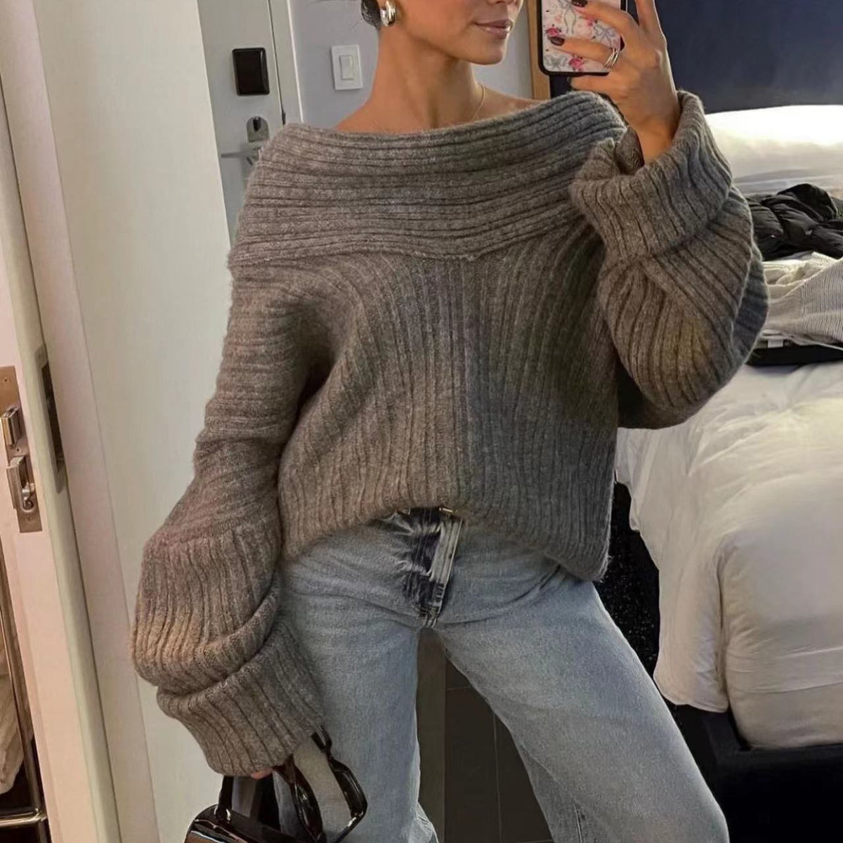 Maeve Women's Off-Shoulder Jumper - Slash-Neck Oversized Knit