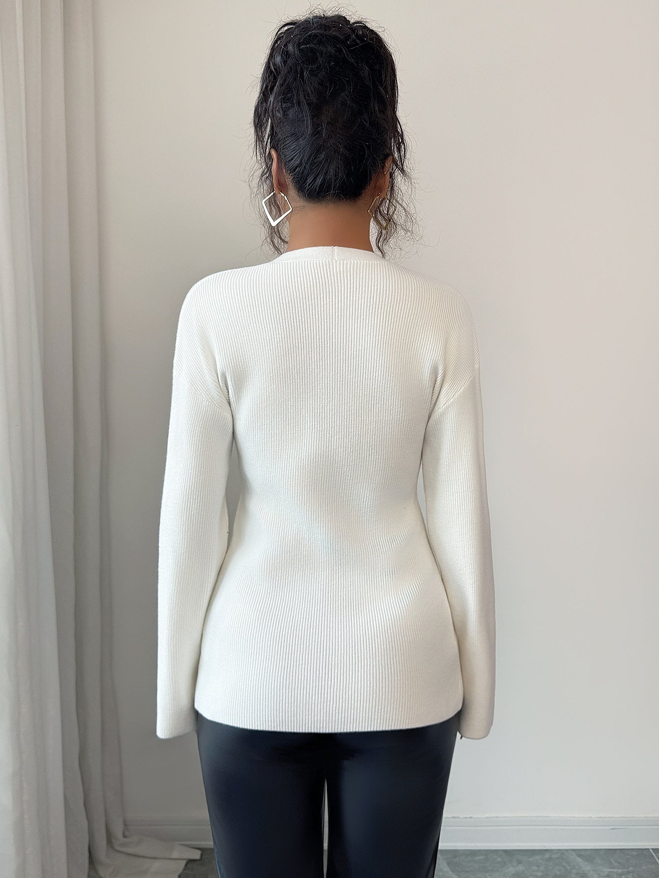Women's Knit Top  V Neck, Long Sleeve, Button Front, Ribbed
