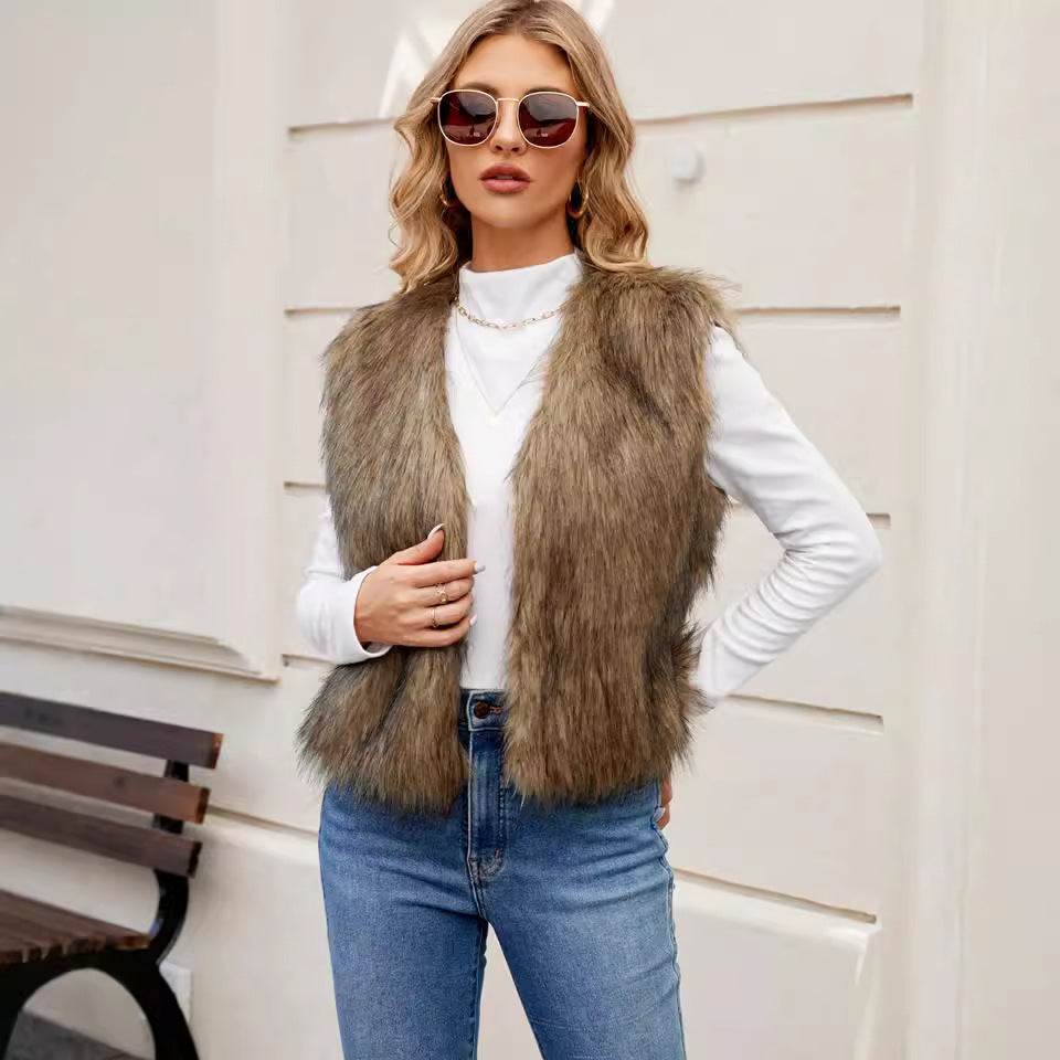 Maeve & Co Women's Faux Fur Jacket - V-Neck Short Fur Jacket with Pockets