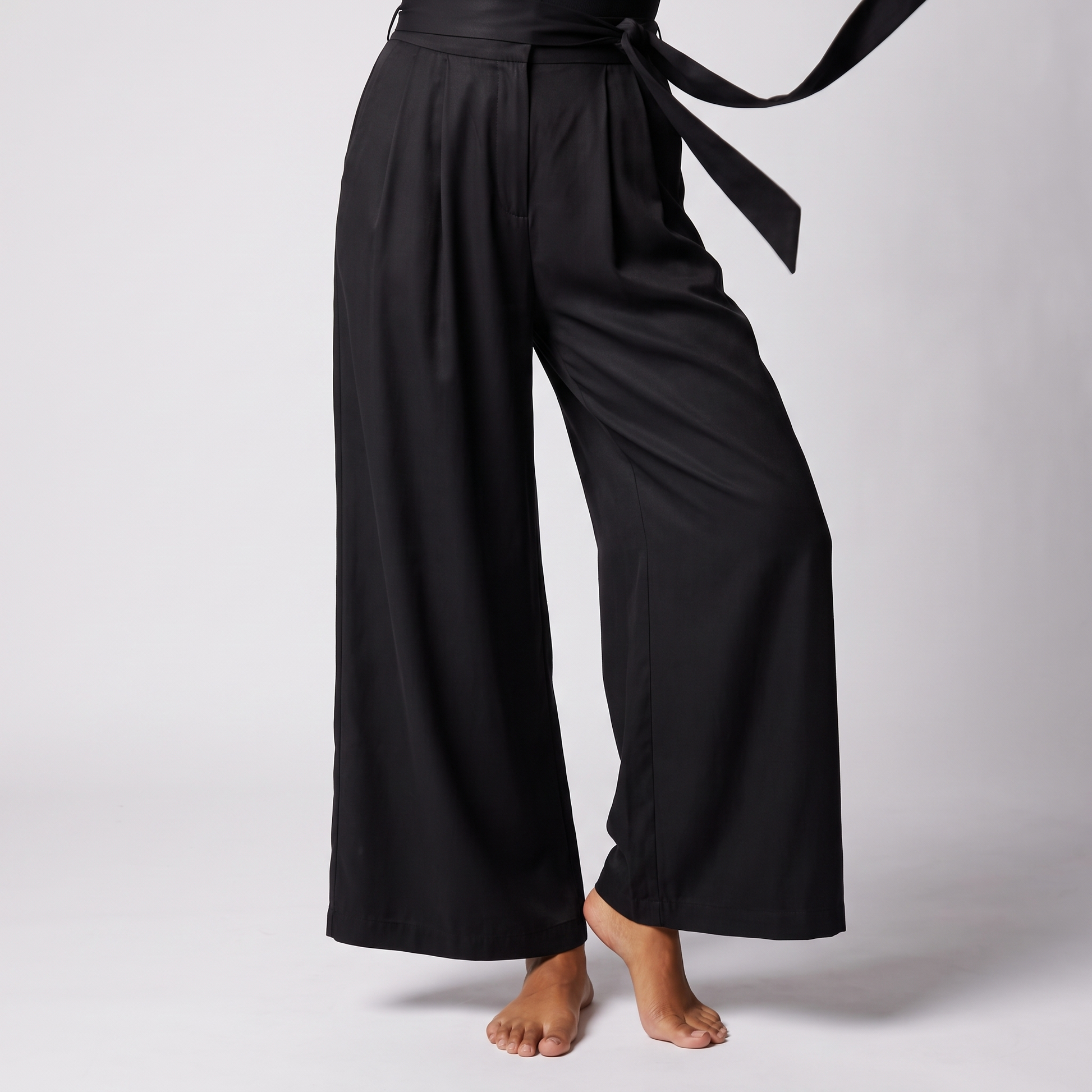White trouser detail