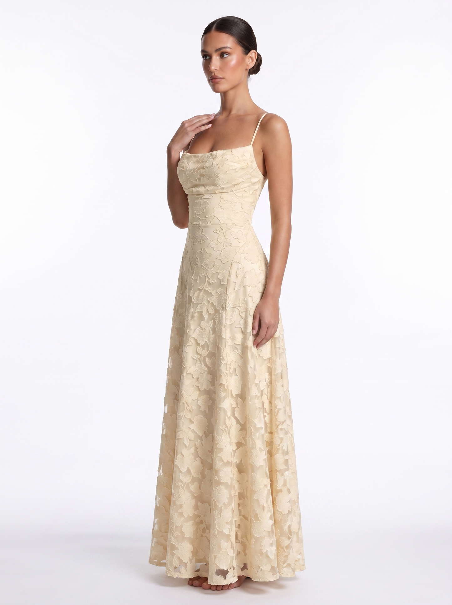 Lace Backless Maxi Beige - Alt pose