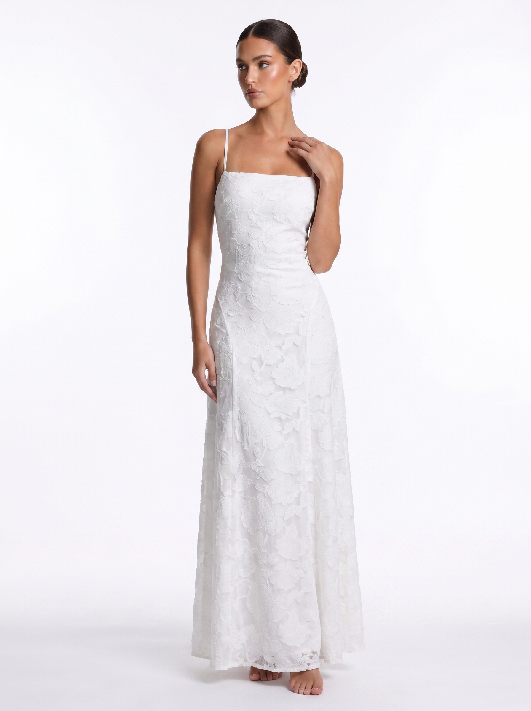 Lace Backless Maxi White - Alt pose