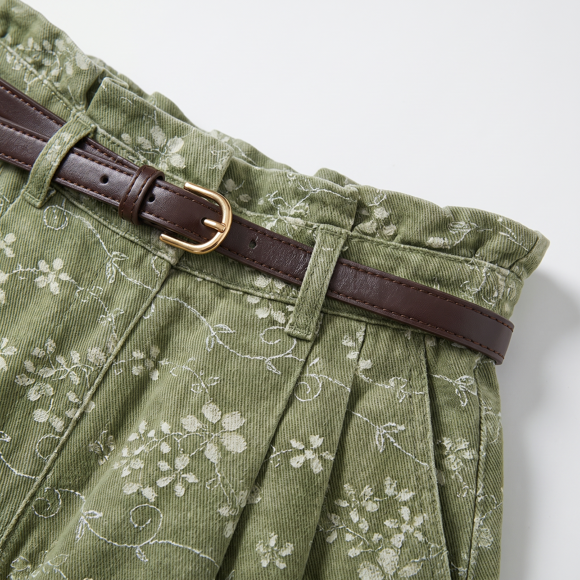 Floral denim shorts - waistband detail