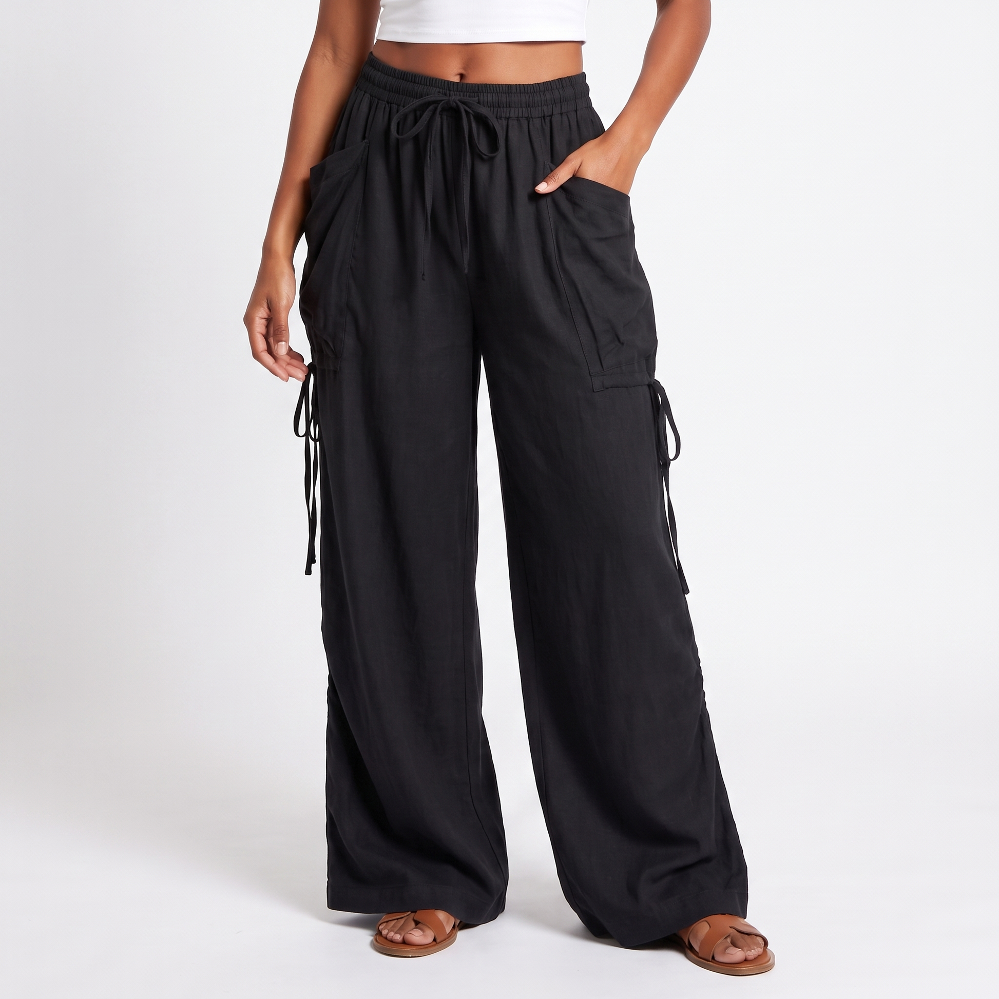 Black - waist down detail