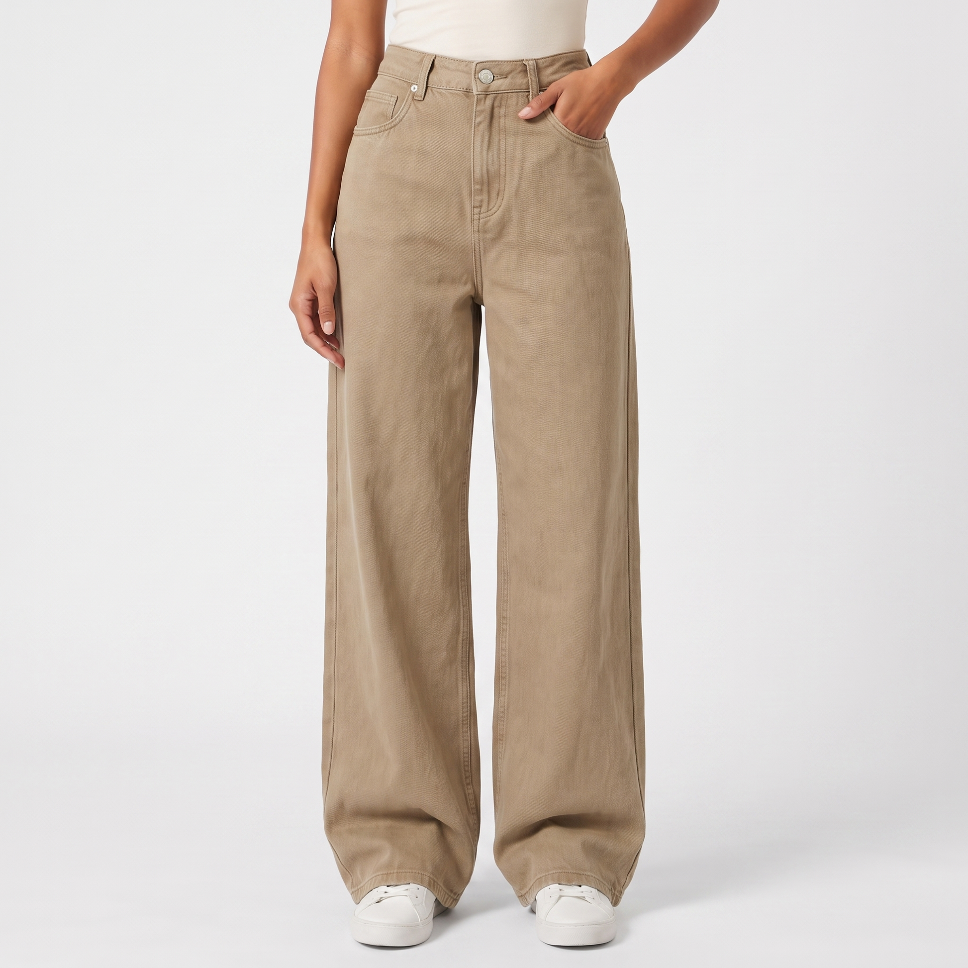 Khaki - waist down detail