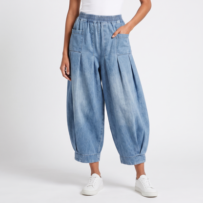 Blue - waist down detail