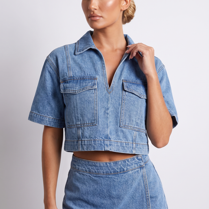 Detail - cropped denim shirt jacket with flap chest pockets