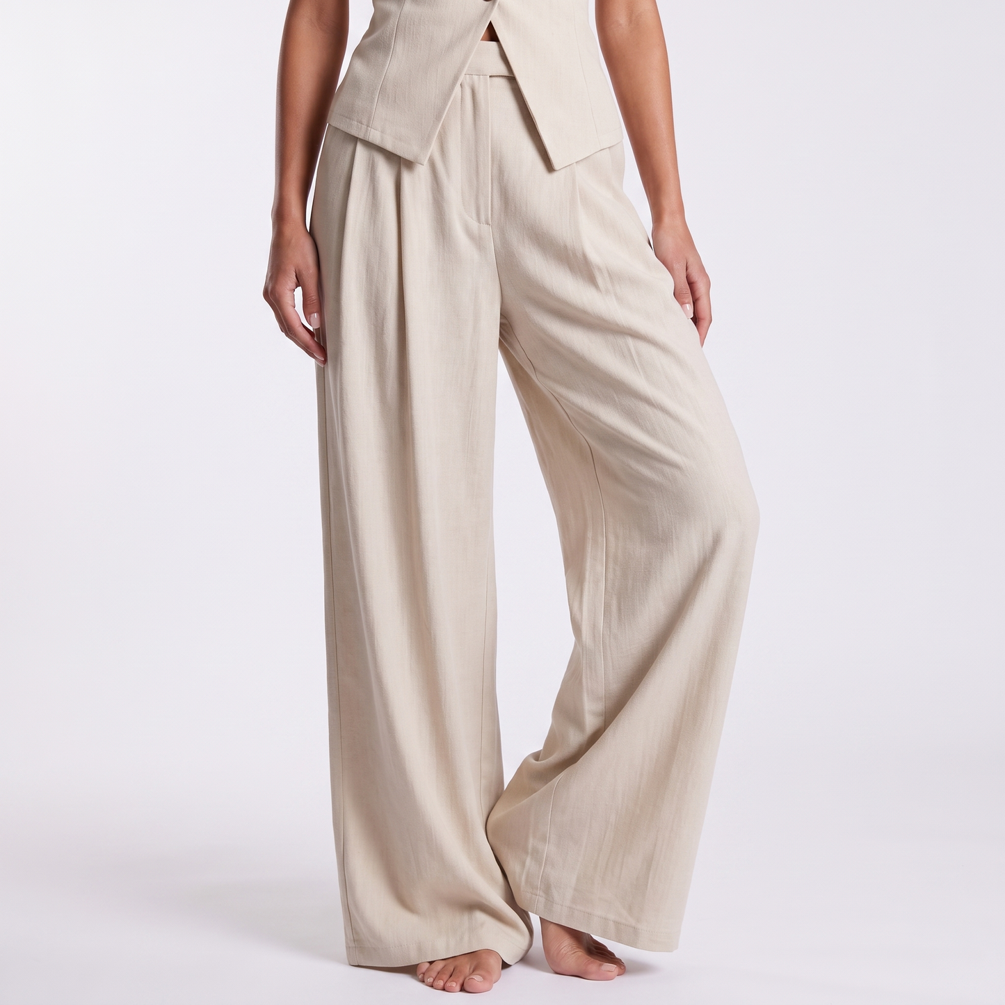 Elegant Sleeveless Top and Trousers Set — trouser detail