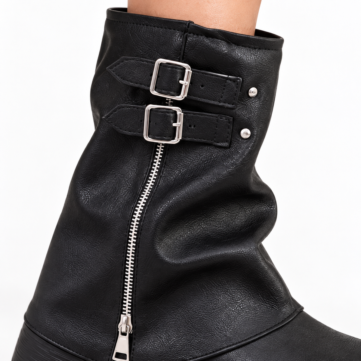 Women Boots — black detail