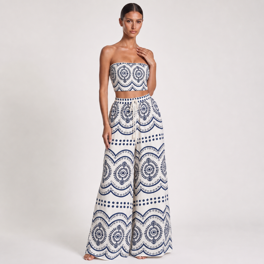 Print Tube Top and Wide Leg Pants – Blue flowers on white background – full look hero