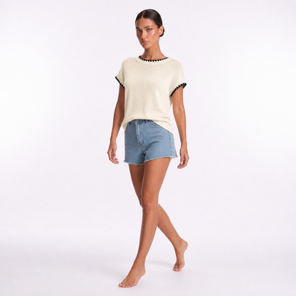 Crochet sweater – Off-white – three quarter