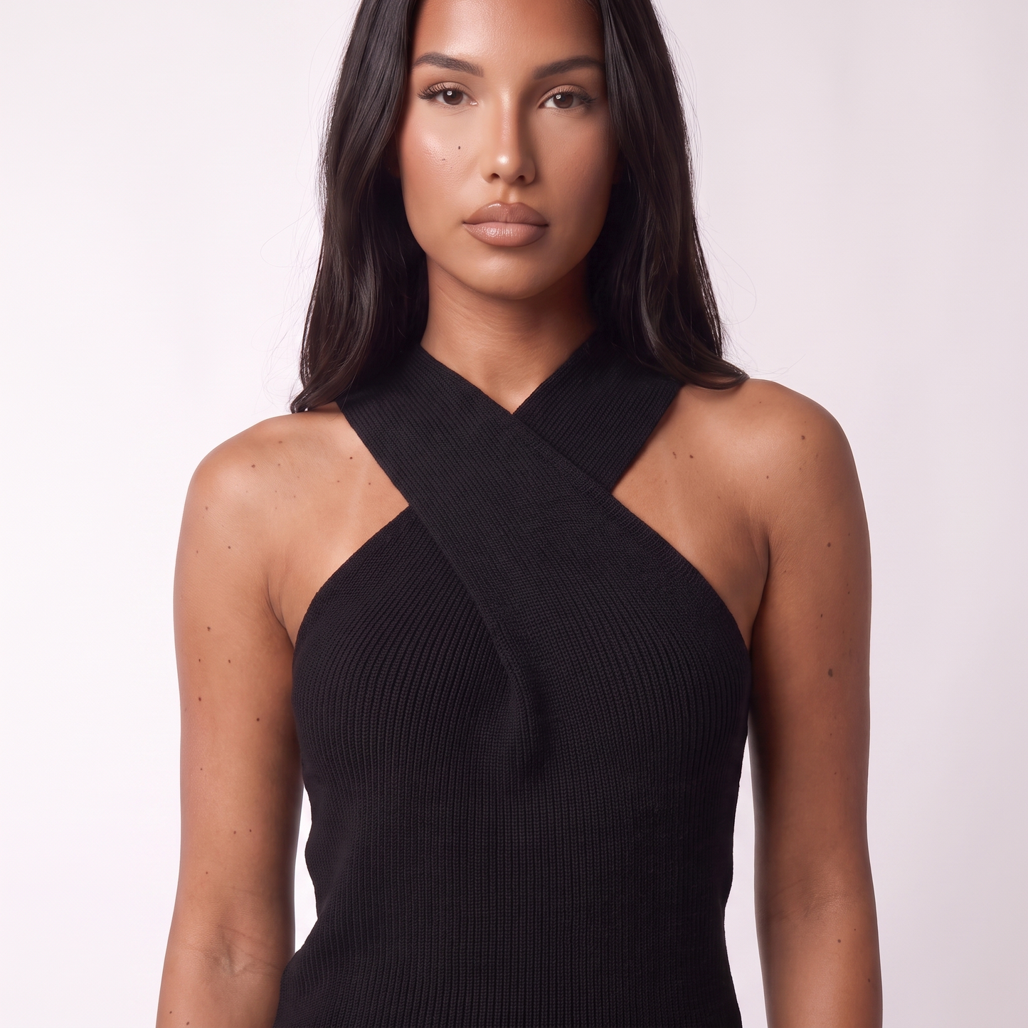 Criss-cross halter neckline detail