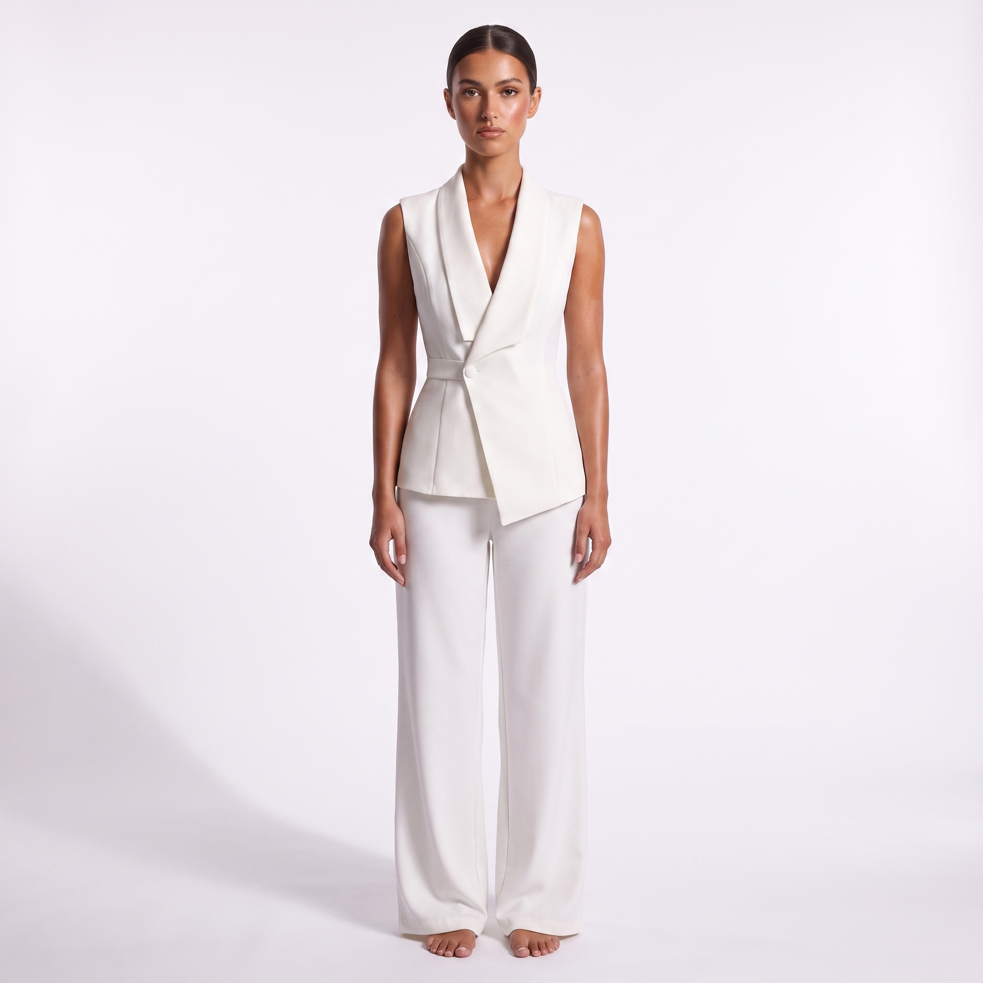 Elegant sleeveless vest and wide-leg trousers suit in white, full-length front
