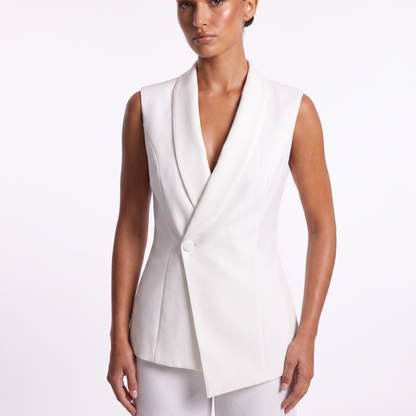 White sleeveless tailored vest with shawl lapel, detail