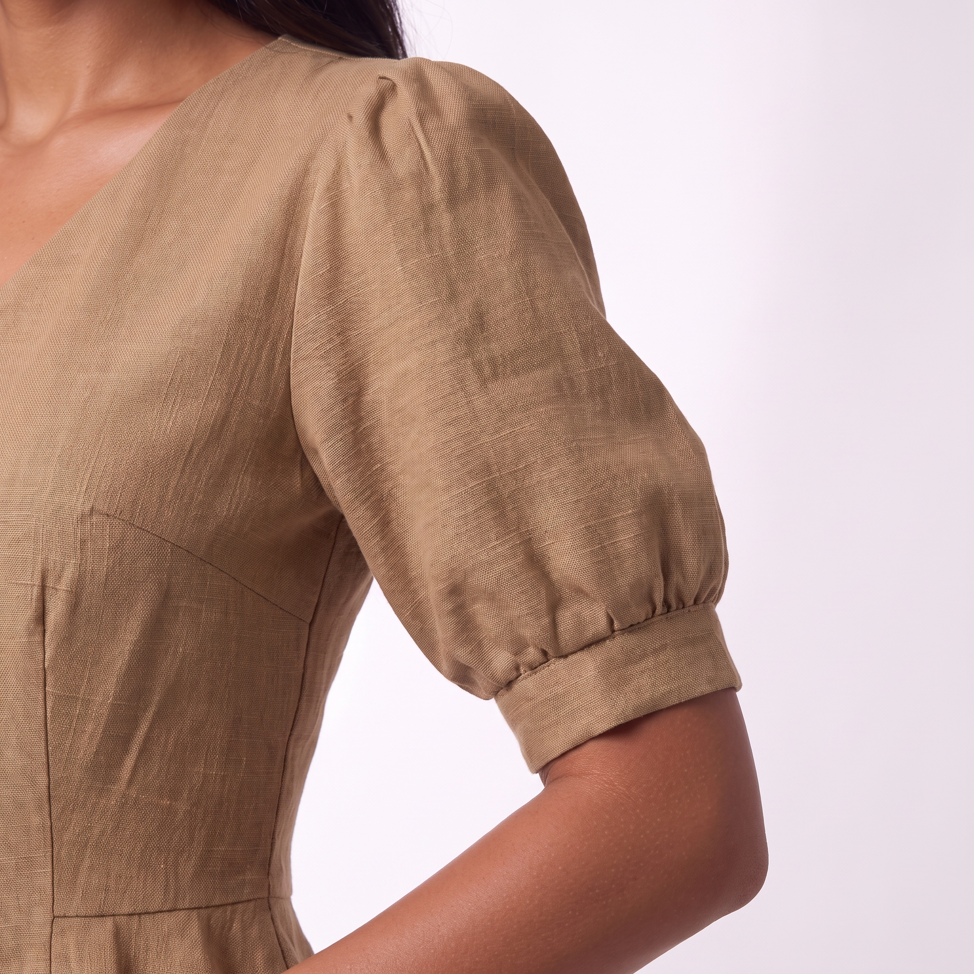 Puff lantern sleeve detail