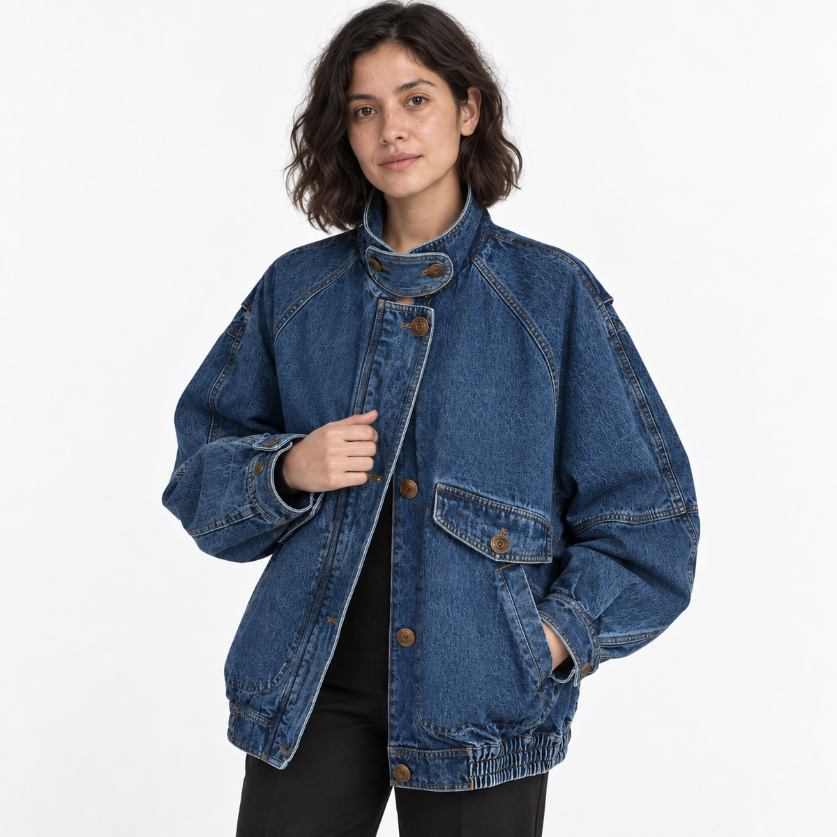 Vintage Stand Collar Denim Bomber Jacket — Denim dark blue — detail — studio 3-3