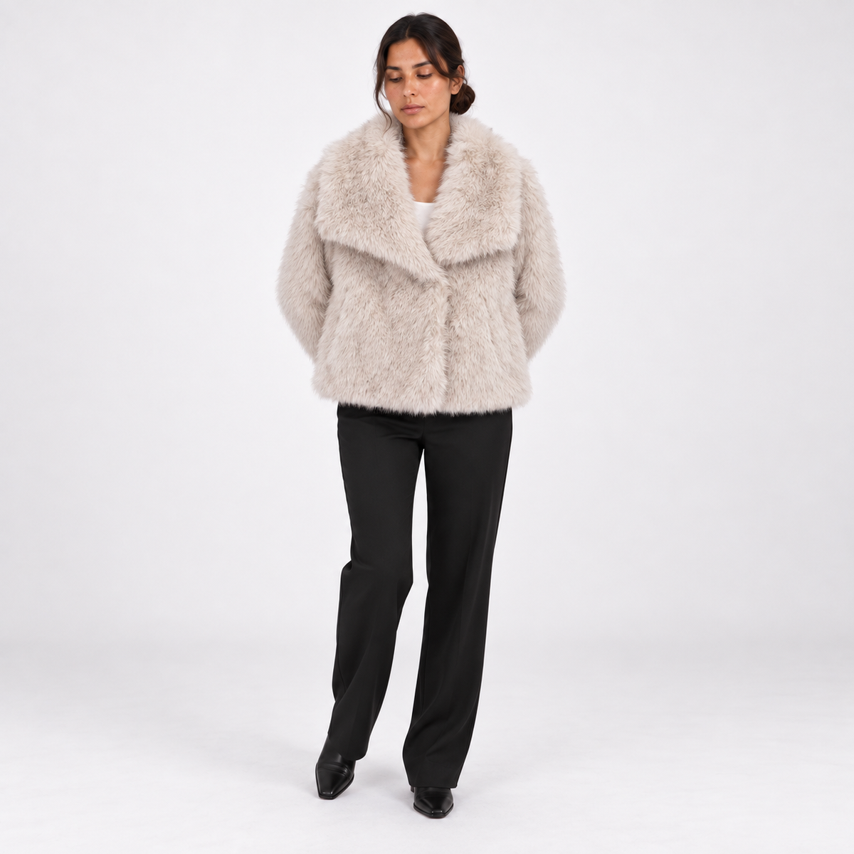 Short and fashionable fox fur coat, fluffy and plush women's clothing — Apricot — front — studio 16-4